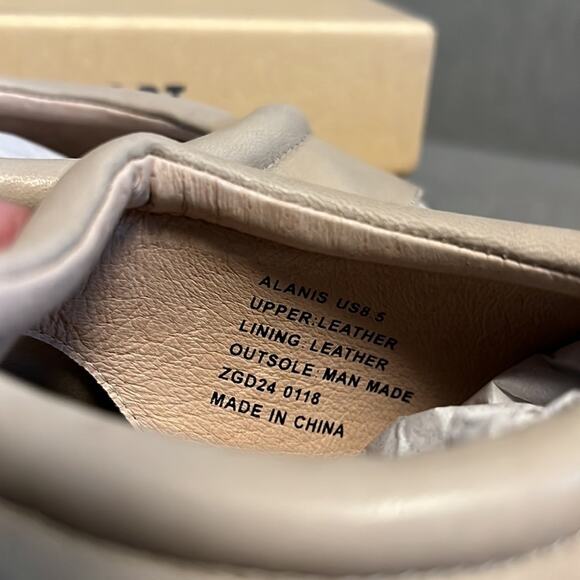 National Comfort Alanis stone platform wedge leather peep toe sandals size 8.5 - Picture 7 of 7